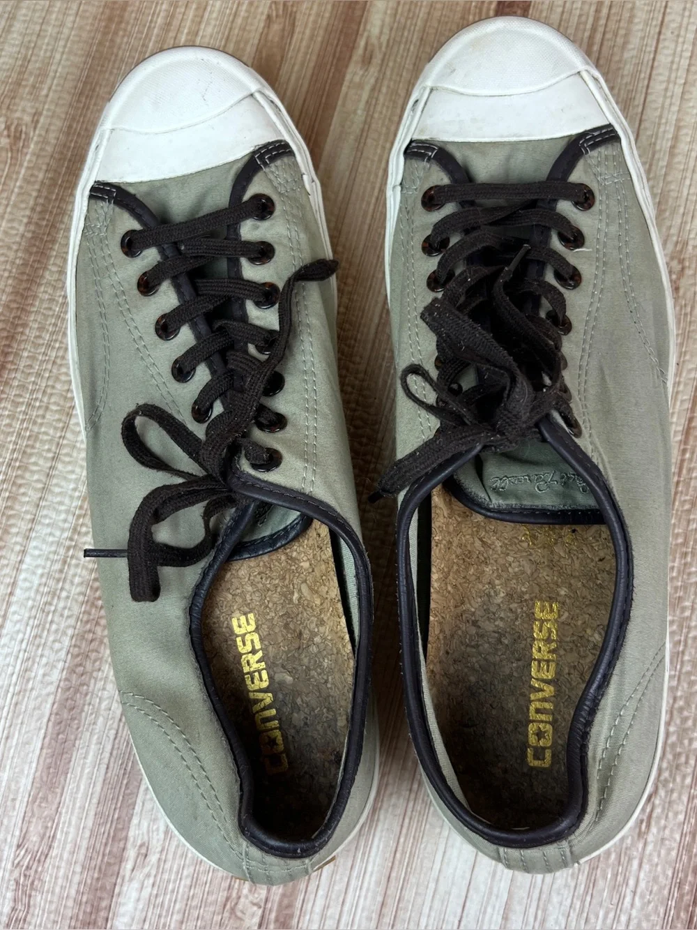 Converse this listing